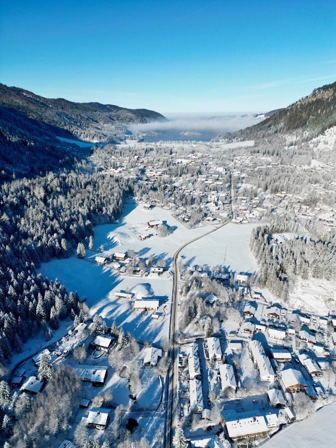 Alpenoase Schliersee - Grosse Suite Mit Sauna Oder Gemuetliche Studio Appartements Exterior photo